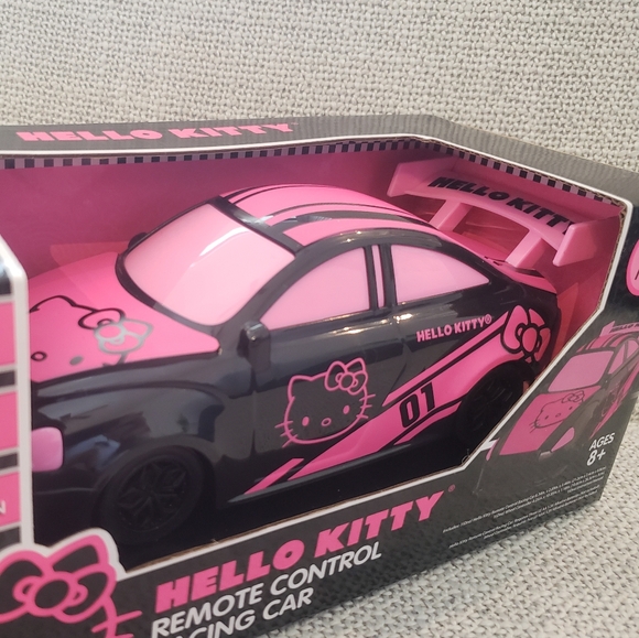 🔥 Hello Kitty Remote Control Racing Car - Picture 4 of 12